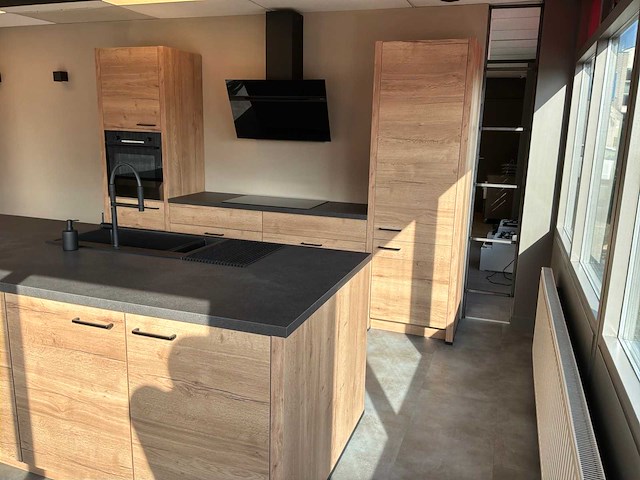 Kitchen 4 all structura eilandkeuken met inbouwapparatuur - afbeelding 54 van  55