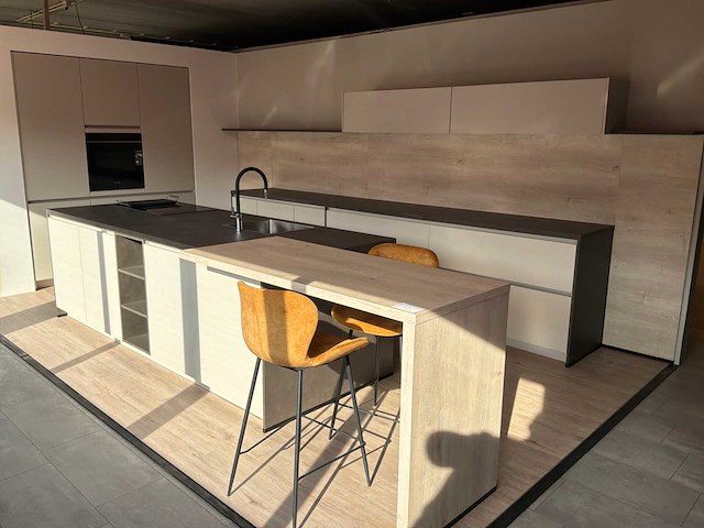 Kitchen 4 all structura eilandkeuken met inbouwapparatuur - afbeelding 1 van  31