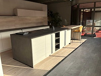 Kitchen 4 all structura eilandkeuken met inbouwapparatuur - afbeelding 8 van  31