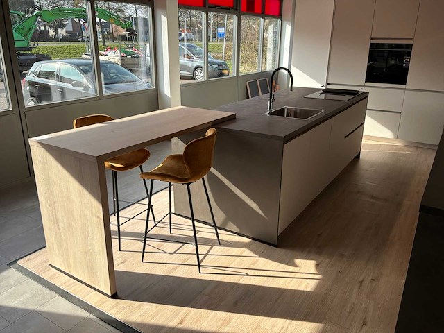 Kitchen 4 all structura eilandkeuken met inbouwapparatuur - afbeelding 22 van  31