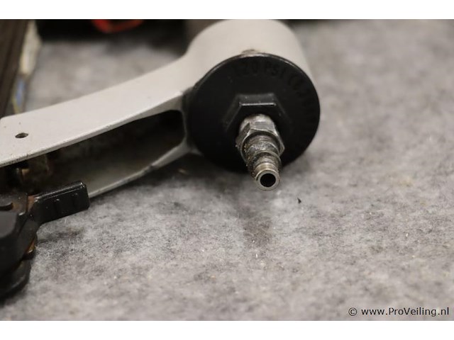 Kitpro basso brad pneumatische tacker b16/50l-a1 k101031 - afbeelding 5 van  7