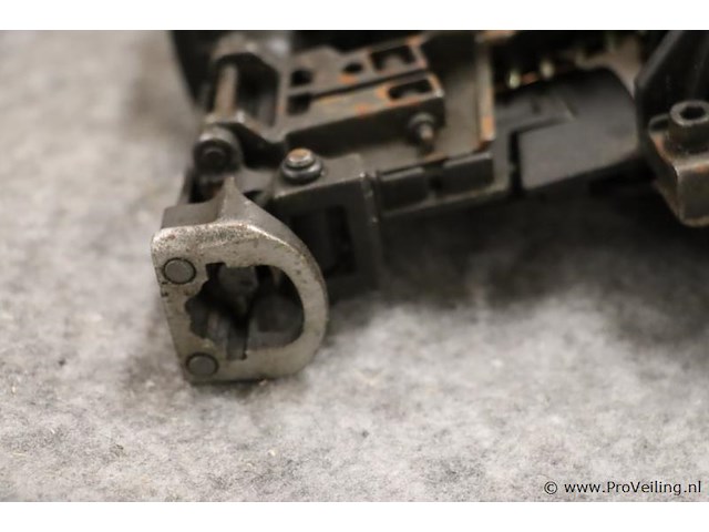 Kitpro basso pneumatische coil nagelpistool c31/45-a1 incl. opbergkoffer - afbeelding 4 van  8