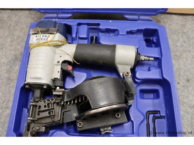 Kitpro basso pneumatische coil nagelpistool c31/45-a1 incl. opbergkoffer - afbeelding 2 van  8
