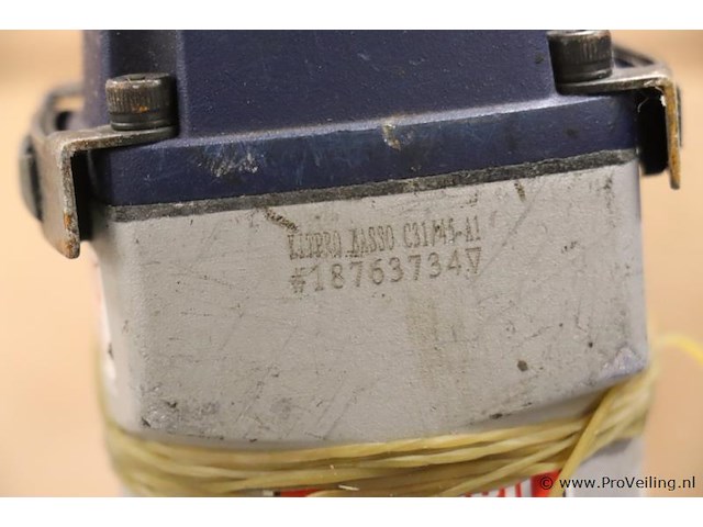 Kitpro basso pneumatische coil nagelpistool c31/45-a1 incl. opbergkoffer - afbeelding 7 van  8