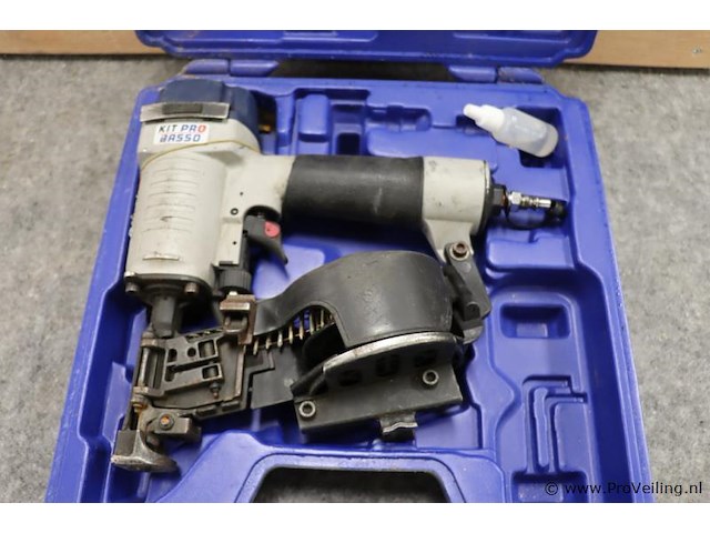 Kitpro basso pneumatische coil nagelpistool c31/45-a1 incl. opbergkoffer - afbeelding 2 van  9