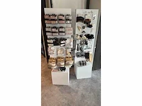 Kitsch gevuld draaiende display (2x)