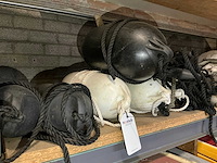 Klapanker en fender - afbeelding 2 van  2