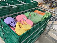 Klapkratten met cadeautasjes - afbeelding 5 van  5