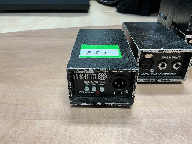 Klark teknik - various audio equipment (4x) - afbeelding 2 van  4