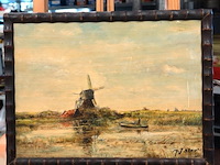 Klassiek, schilder achtig polderlandschap met een molen en een bootje aan het water, gesigneerd linkend naar de stijl van de haagse school. - afbeelding 1 van  5