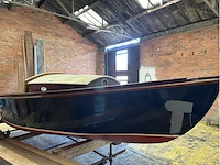 Klassieke houten zeilboot