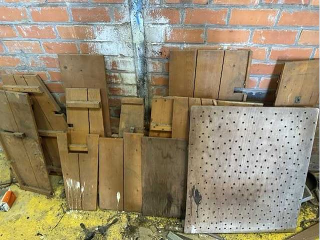 Klassieke houten zeilboot - afbeelding 4 van  13