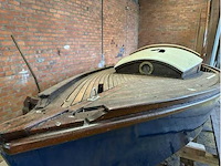 Klassieke houten zeilboot - afbeelding 7 van  13