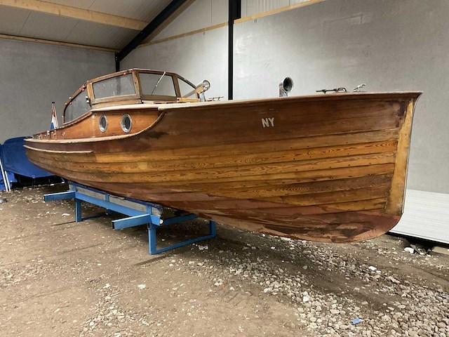 Klassieke kajuitboot / plezierjacht “ny” - afbeelding 12 van  28