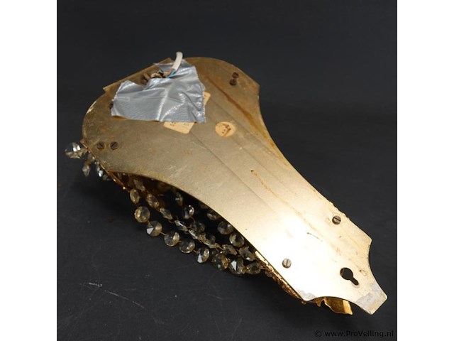Klassieke, ornate wandlamp met gouden messing frame. - afbeelding 5 van  5