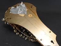 Klassieke, ornate wandlamp met gouden messing frame. - afbeelding 5 van  5