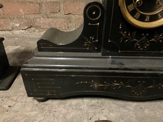 Klassieke schouwpendule v.v. klok + 2x kandelaar - afbeelding 3 van  6