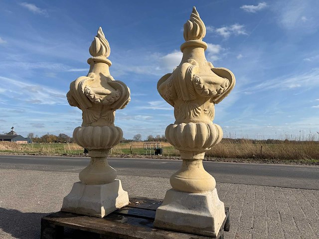 Klassieke sculptuur (2x) - afbeelding 1 van  4