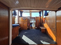 Klassieke stalen motorboot met flybridge en compleet interieur - afbeelding 6 van  18