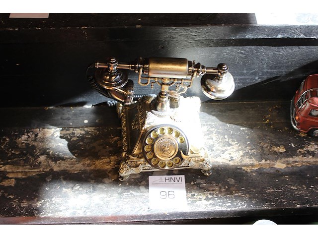 Klassieke telefoon. - afbeelding 1 van  2
