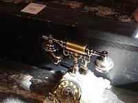 Klassieke telefoon. - afbeelding 2 van  2