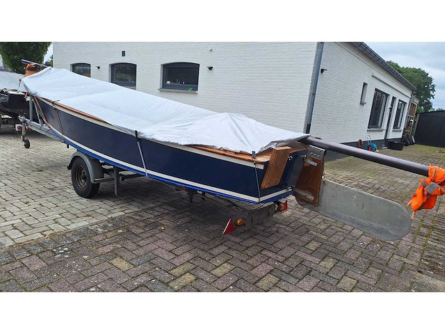 Klassieke zeilboot - 6 meter - afbeelding 8 van  15