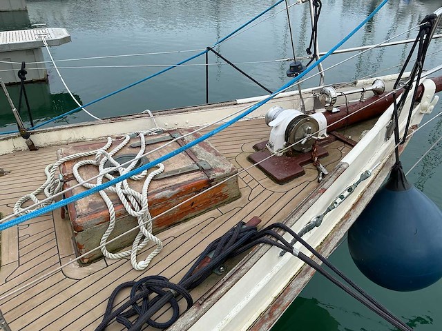 Klassieke zeilboot - afbeelding 17 van  31