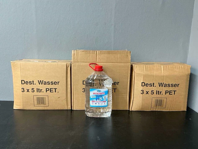 Klax - gedestilleerd water (9x) - afbeelding 1 van  6
