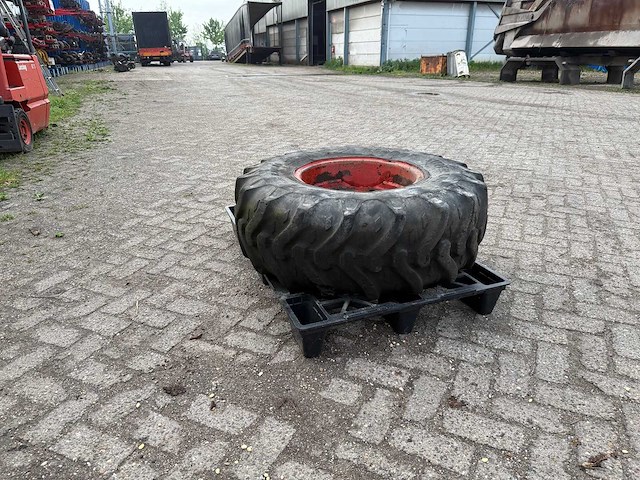 Kleber - super lug - band 12.5r18 - afbeelding 1 van  6
