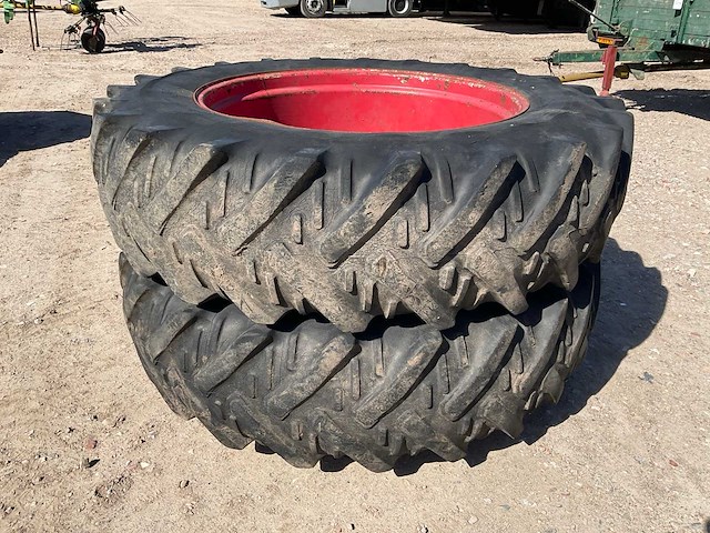 Kleber super 50 tractor banden dubbelluchtset - afbeelding 1 van  5
