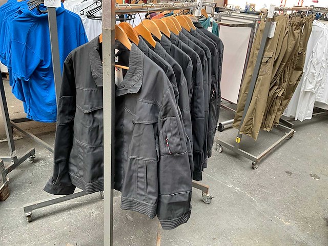 Kleding (10x) - afbeelding 1 van  1