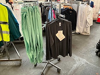 Kleding (12x) - afbeelding 1 van  5