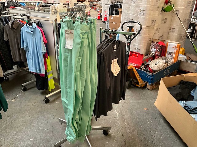 Kleding (12x) - afbeelding 2 van  5