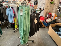 Kleding (12x) - afbeelding 2 van  5