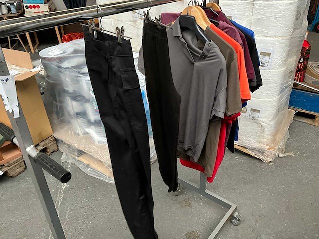 Kleding (13x) - afbeelding 3 van  5