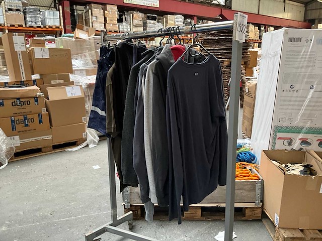 Kleding (13x) - afbeelding 1 van  6