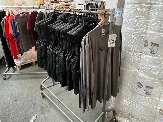 Kleding (14x) - afbeelding 1 van  5