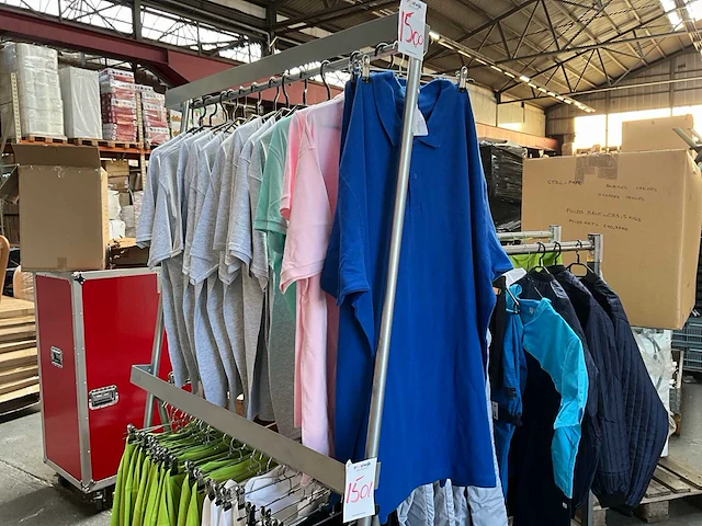 Kleding (14x) - afbeelding 1 van  6