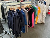 Kleding (17x) - afbeelding 1 van  6