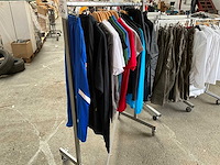 Kleding (18x) - afbeelding 2 van  8