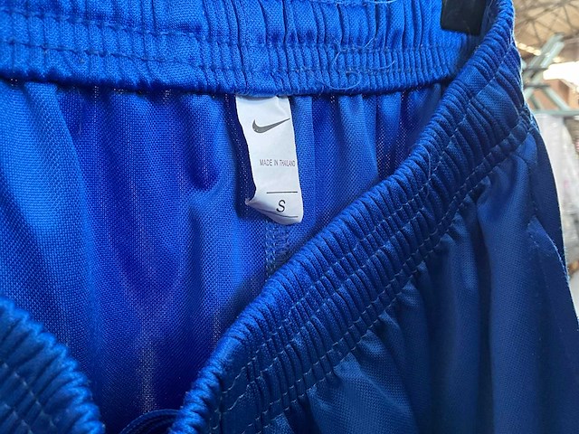 Kleding (18x) - afbeelding 4 van  8