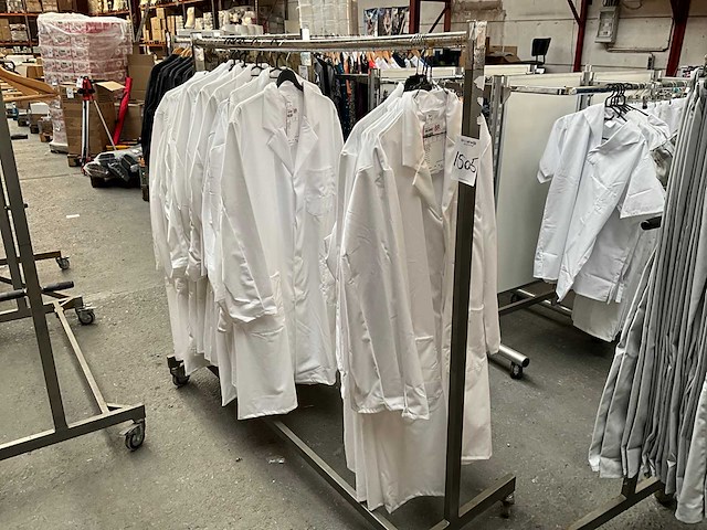 Kleding (19x) - afbeelding 1 van  4