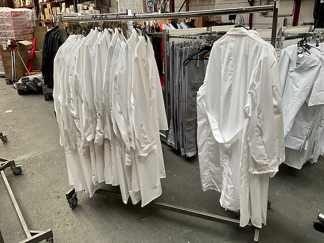 Kleding (19x) - afbeelding 2 van  4