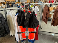 Kleding (19x) - afbeelding 1 van  6
