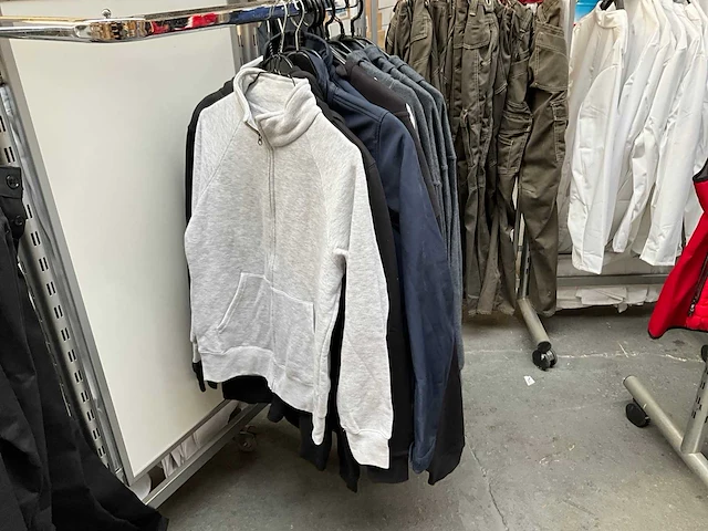 Kleding (20x) - afbeelding 13 van  14