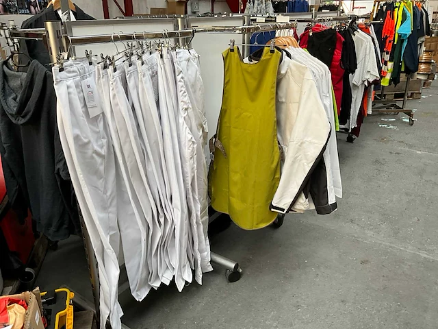 Kleding (20x) - afbeelding 1 van  10
