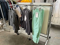 Kleding (22x) - afbeelding 1 van  9