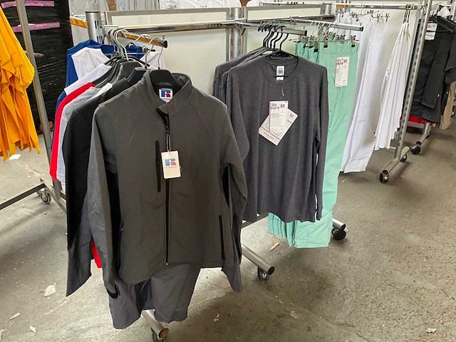Kleding (22x) - afbeelding 2 van  9