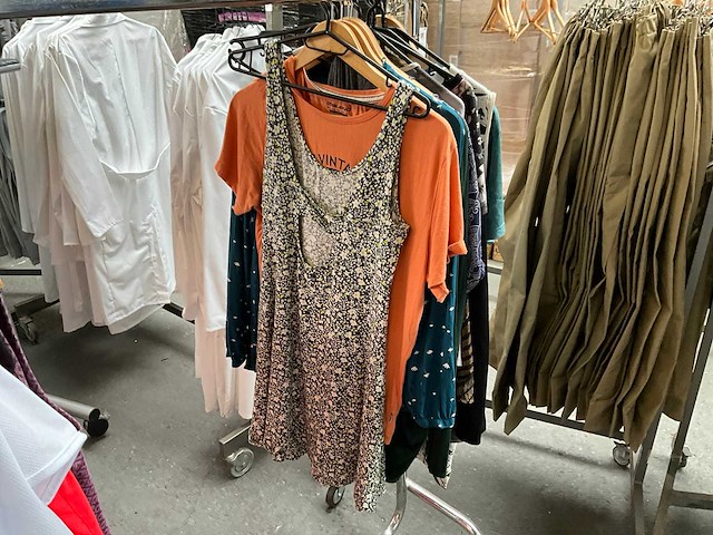 Kleding (27x) - afbeelding 10 van  11