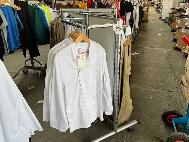 Kleding (30x) - afbeelding 1 van  8